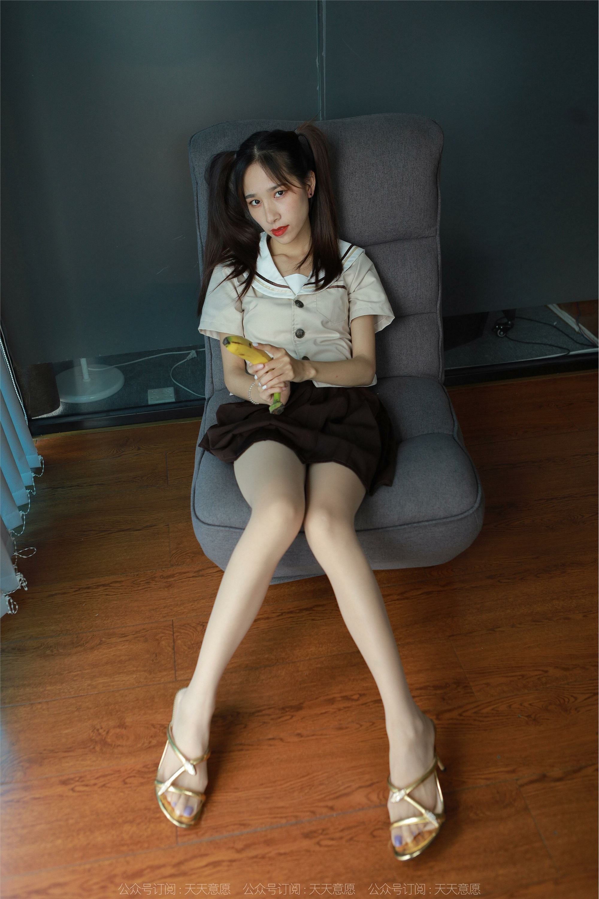 IESS异思趣向  2022.08.03 丝享家 1166：美子《香蕉少女》